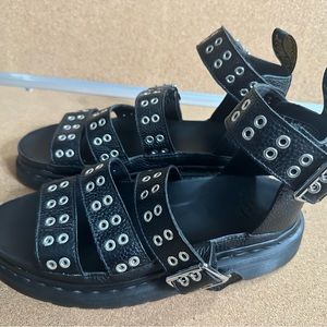 Clarissa II Women’s Leather Buckle Sandal SZ 9 -no Box-